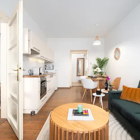Apartmán Days - Cozy With Workspace